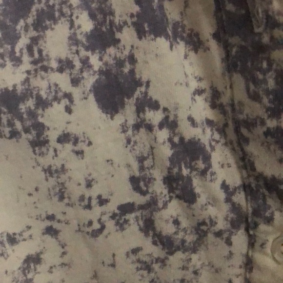 Cropped Button-Up Tank - Picture 4 of 4